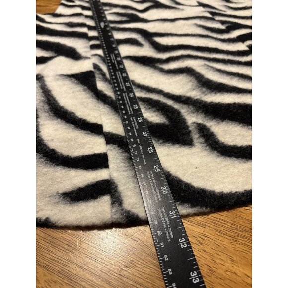CHICOS Zebra Animal Faux Fur Wool Blend Vest Black White Size 2 US 12 Large - Picture 8 of 8